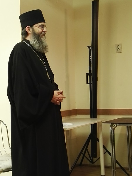 Atanáz püspök előadást tart a GrFc-ben