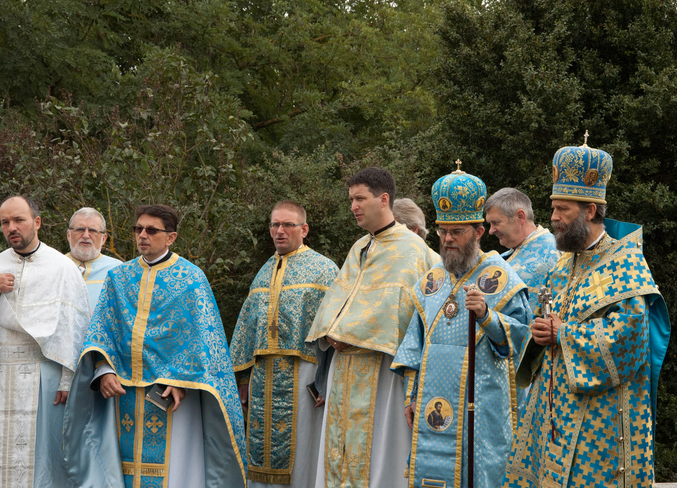 papok és püspökök Dámócon