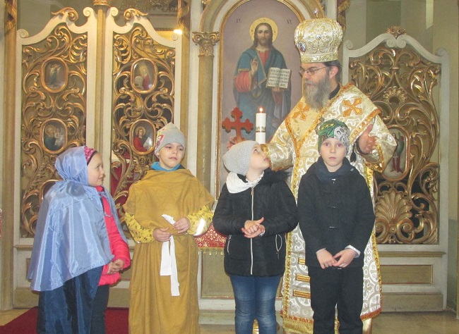 Atanáz püspök a gyermekek körében