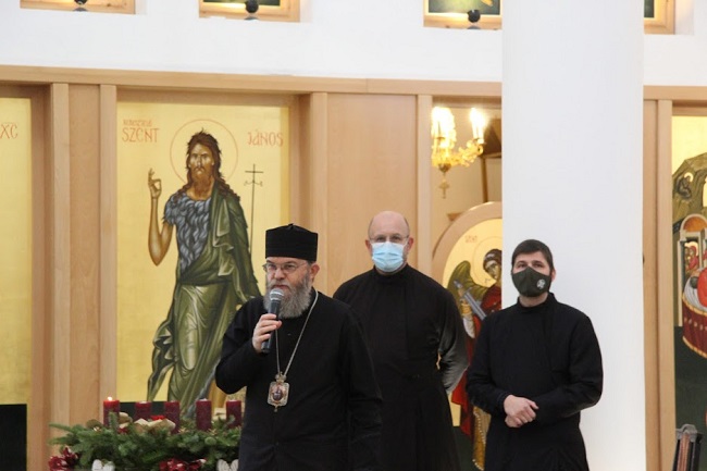 Atanáz püspök, Péter atya és Szabi atya