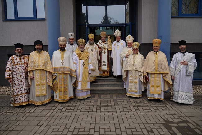 csoportkép a püspökökkel