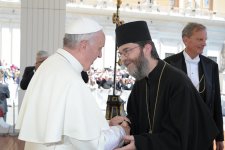 Ferenc pápa és Atanáz püspök