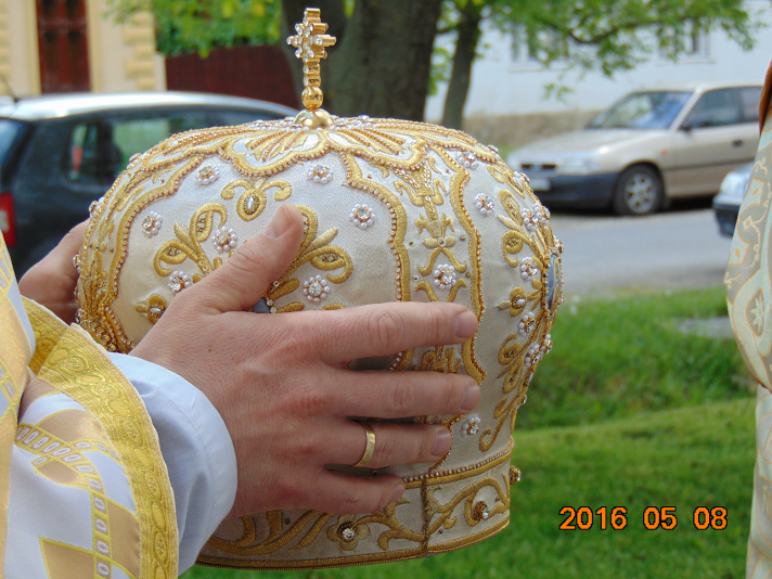 Püspöki korona