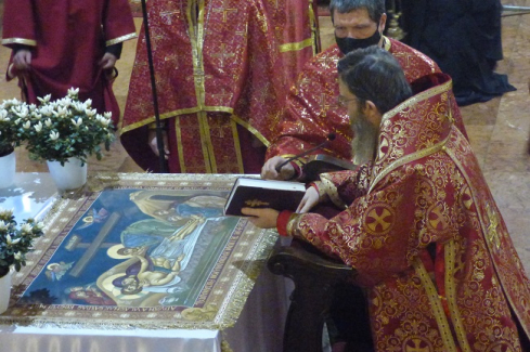 Atanáz püspök a síri lepel előtt