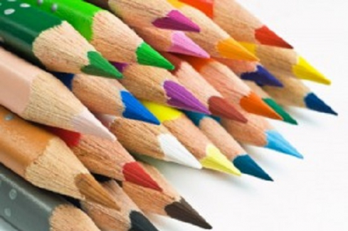 színes ceruza