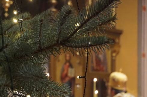 karácsonyfa, Atanáz püspök az ambonon